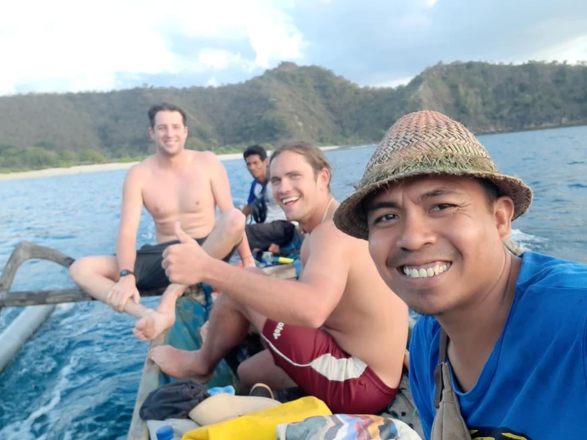 Boneputeh Homestay Taliwang Esterno foto