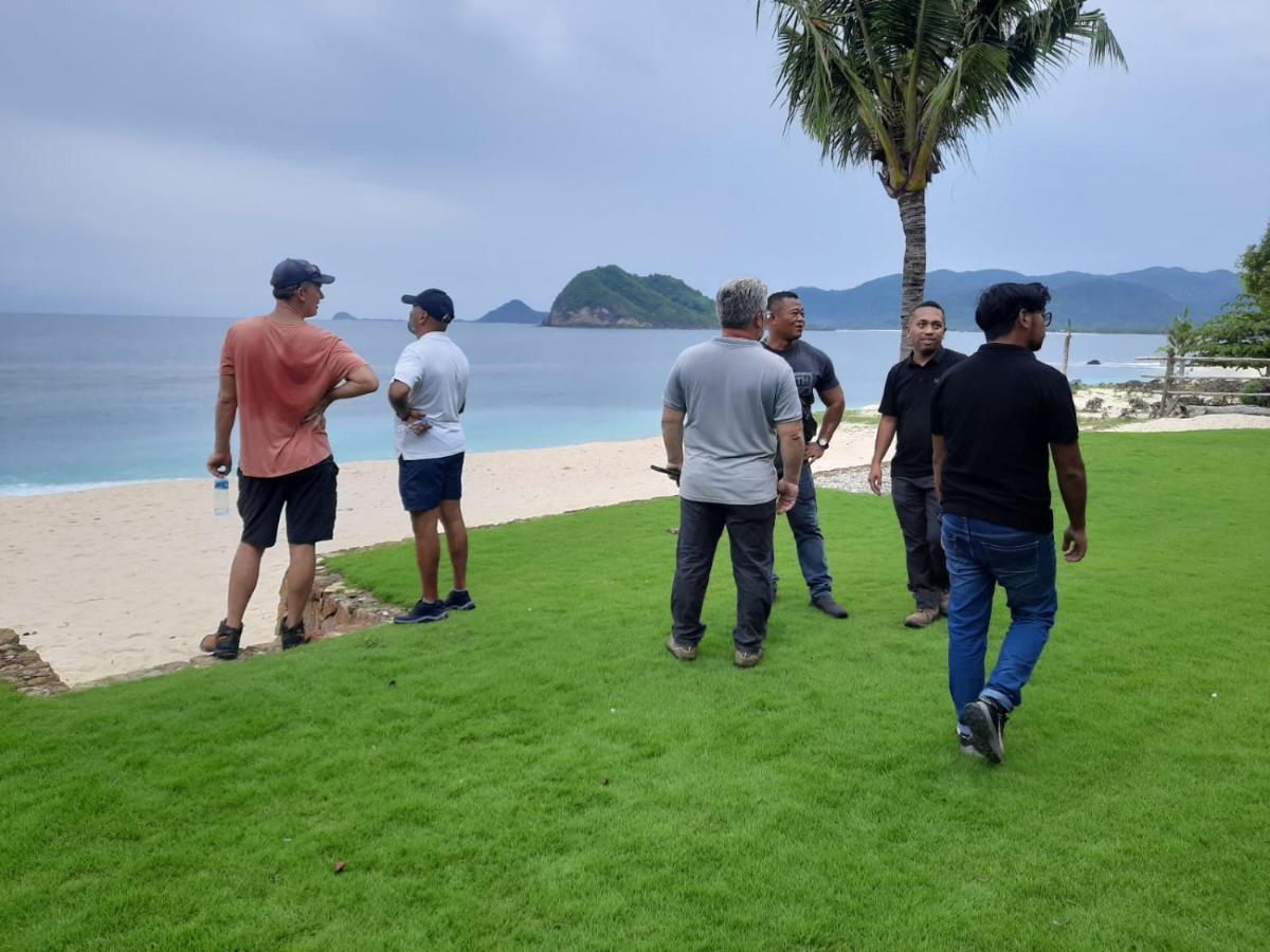Boneputeh Homestay Taliwang Esterno foto