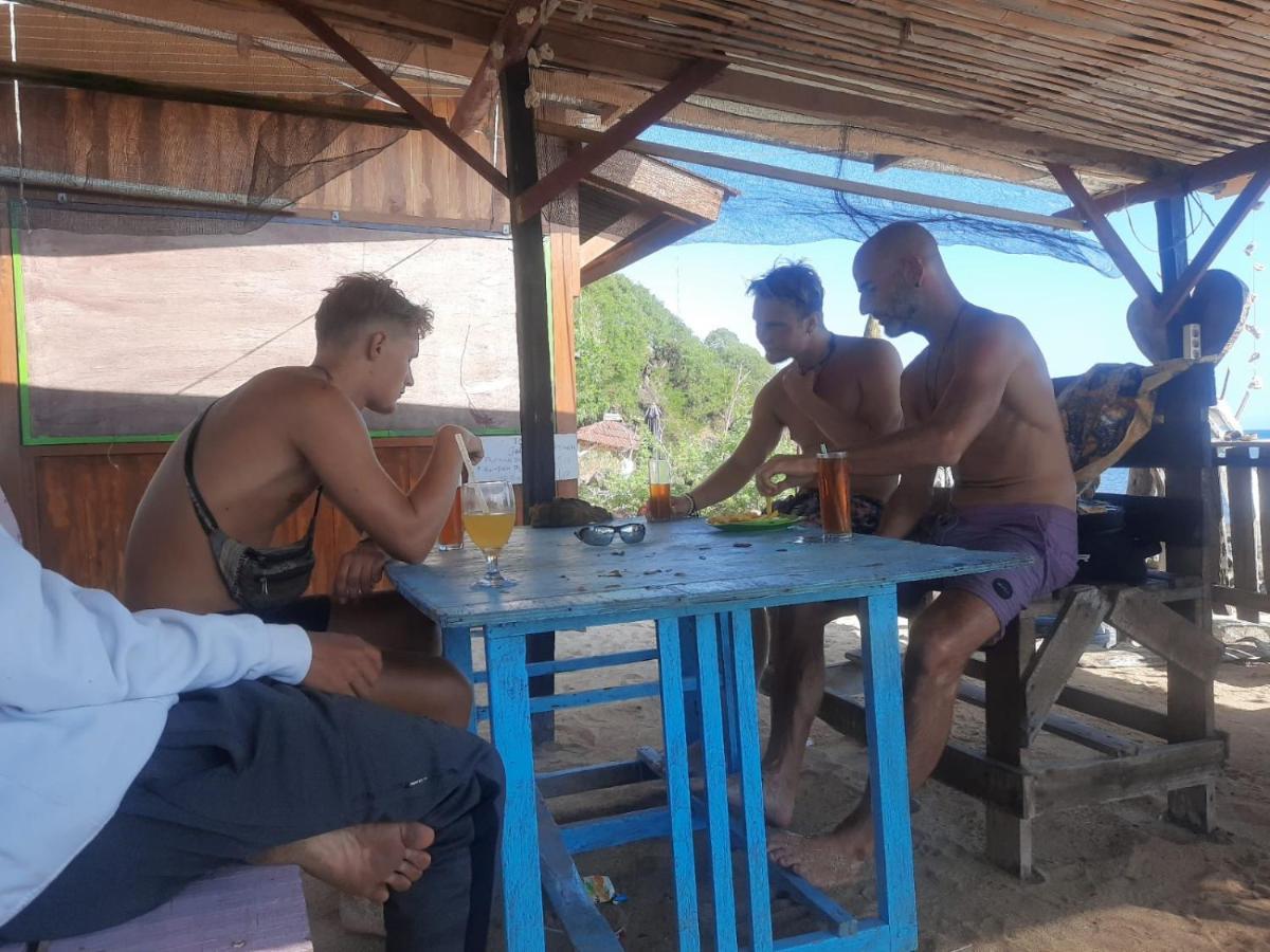 Boneputeh Homestay Taliwang Esterno foto