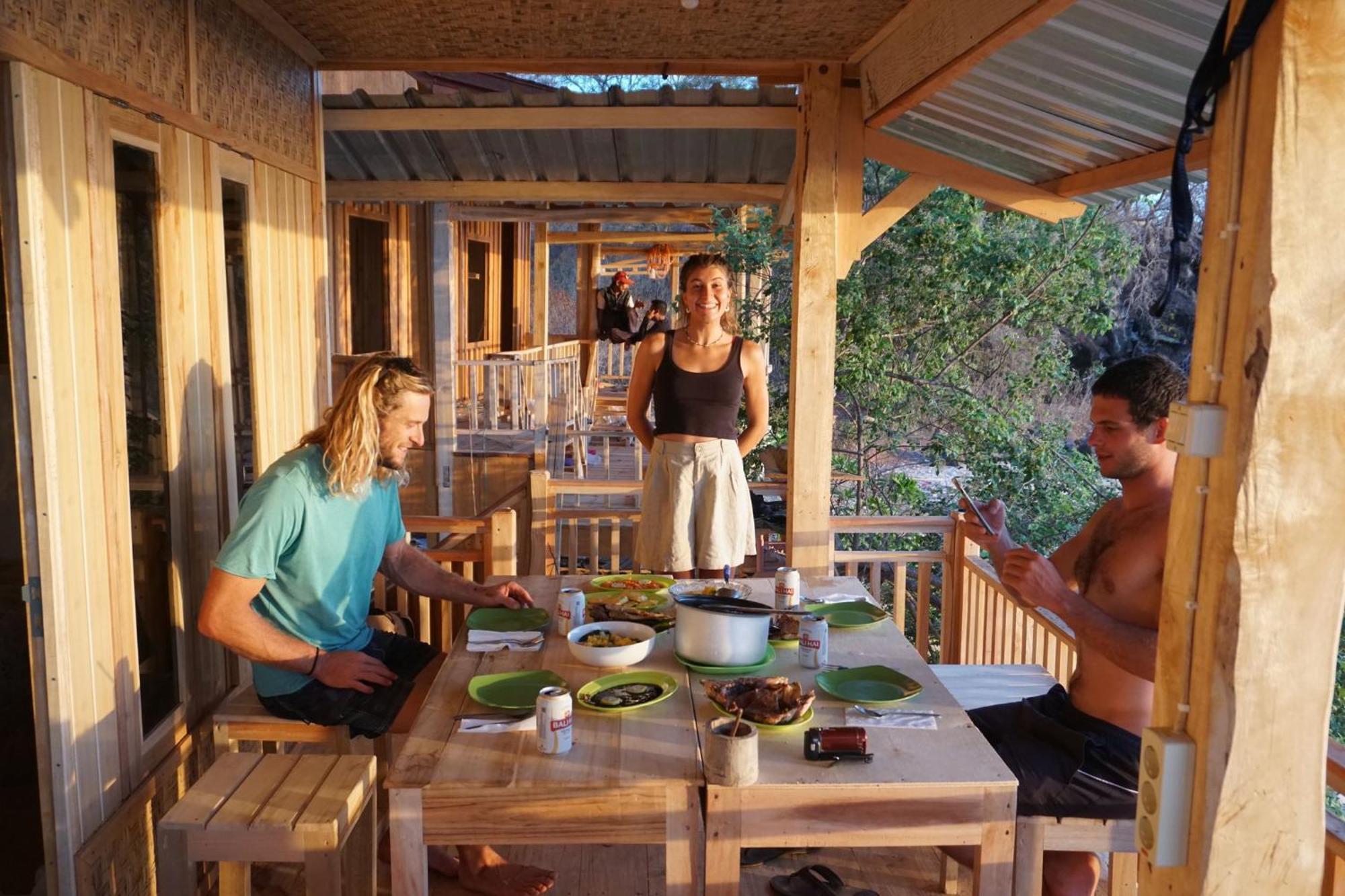 Boneputeh Homestay Taliwang Camera foto